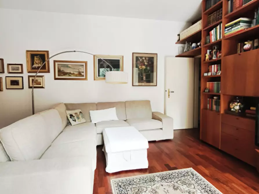 Immagine 21 di Appartamento in vendita  in Piazza Trento e Trieste a Bologna