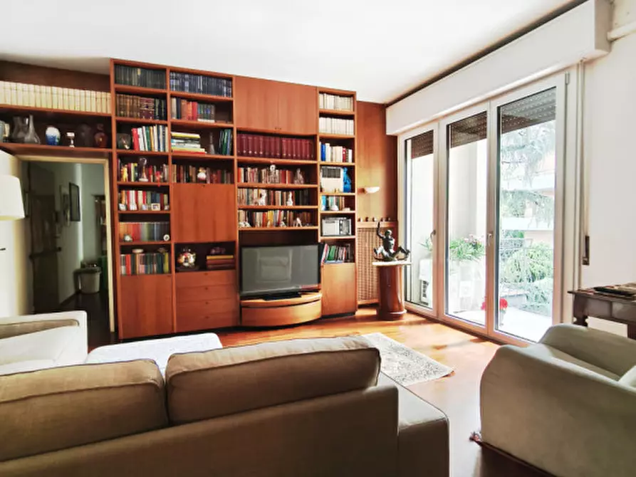 Immagine 22 di Appartamento in vendita  in Piazza Trento e Trieste a Bologna