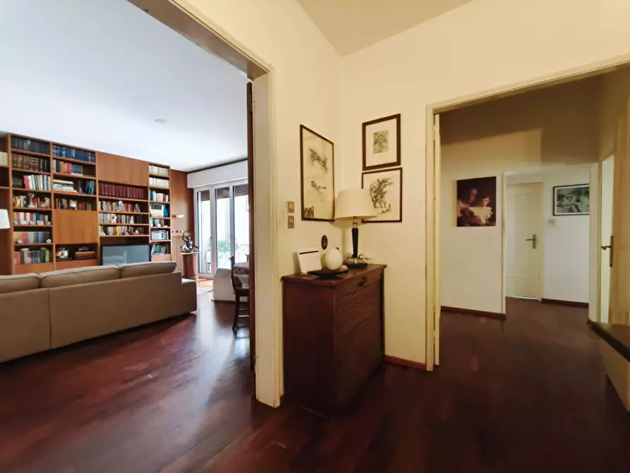 Immagine 24 di Appartamento in vendita  in Piazza Trento e Trieste a Bologna