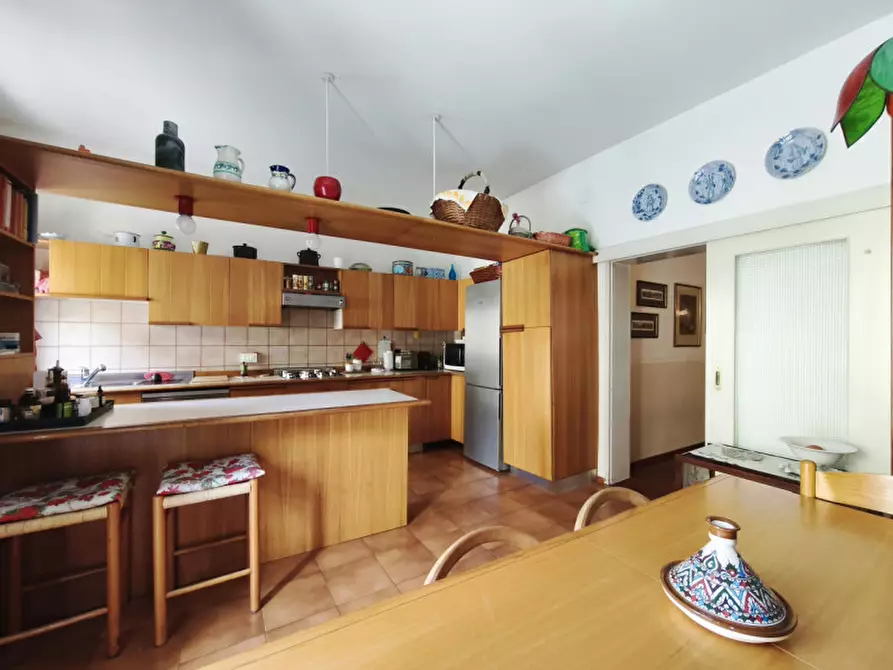 Immagine 30 di Appartamento in vendita  in Piazza Trento e Trieste a Bologna