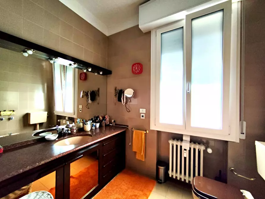 Immagine 44 di Appartamento in vendita  in Piazza Trento e Trieste a Bologna