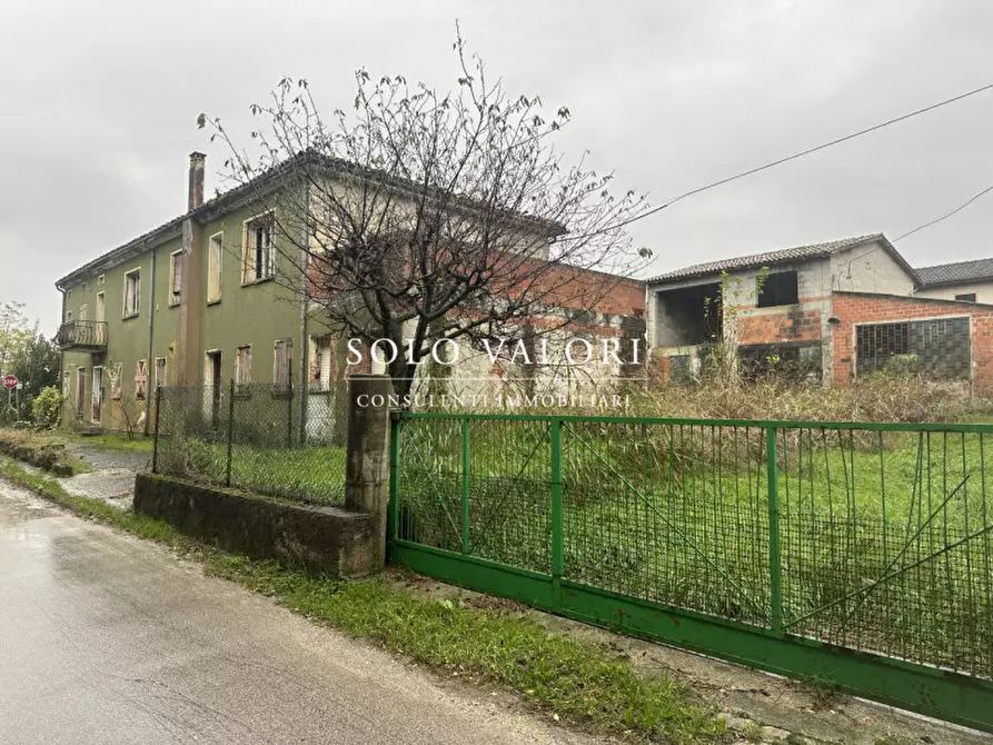 Immagine 1 di Rustico / casale in vendita  a Castelfranco Veneto