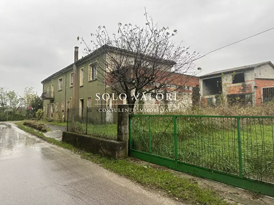 Immagine 2 di Rustico / casale in vendita  a Castelfranco Veneto