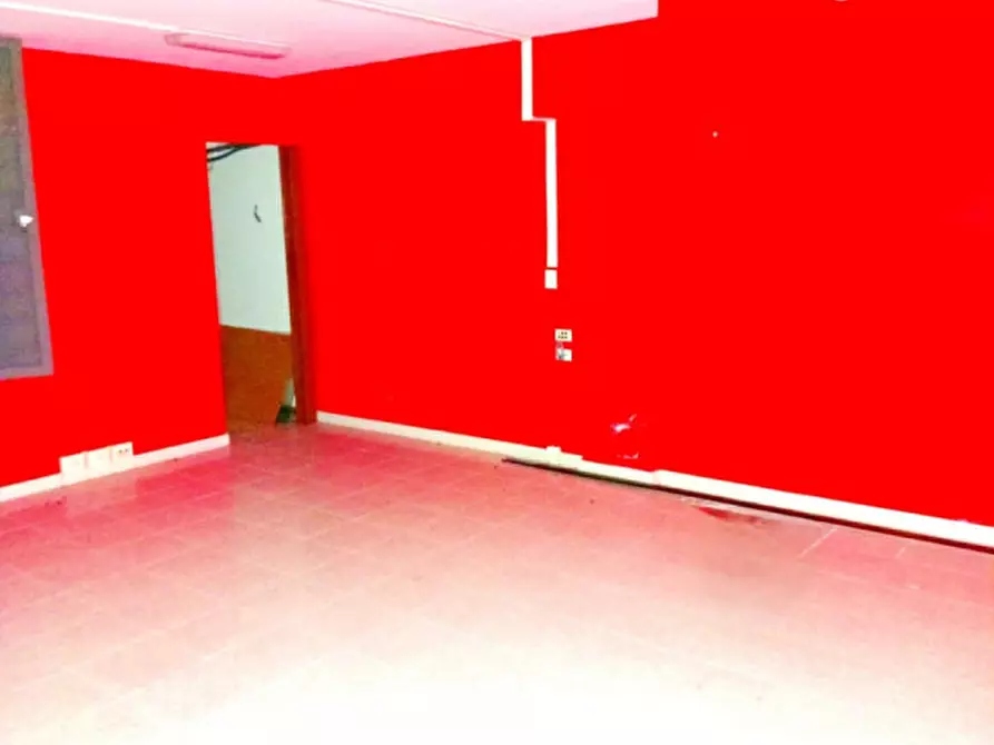 Immagine 8 di Negozio in affitto  in Via Giovanni Conti 9/11 a Palombara Sabina