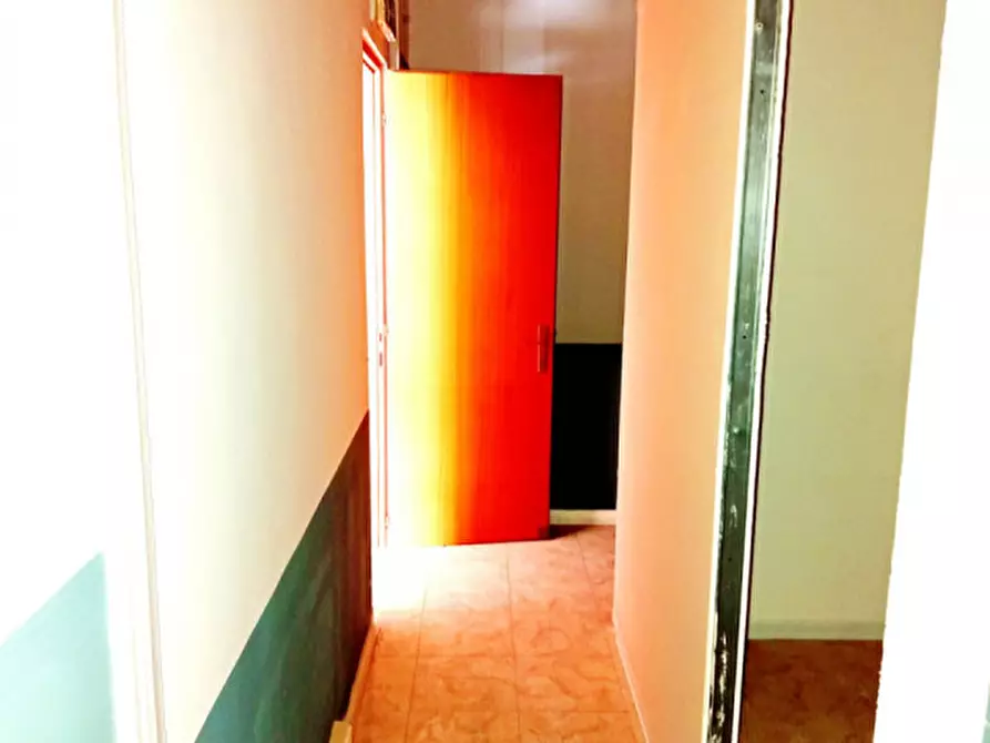 Immagine 13 di Negozio in affitto  in Via Giovanni Conti 9/11 a Palombara Sabina