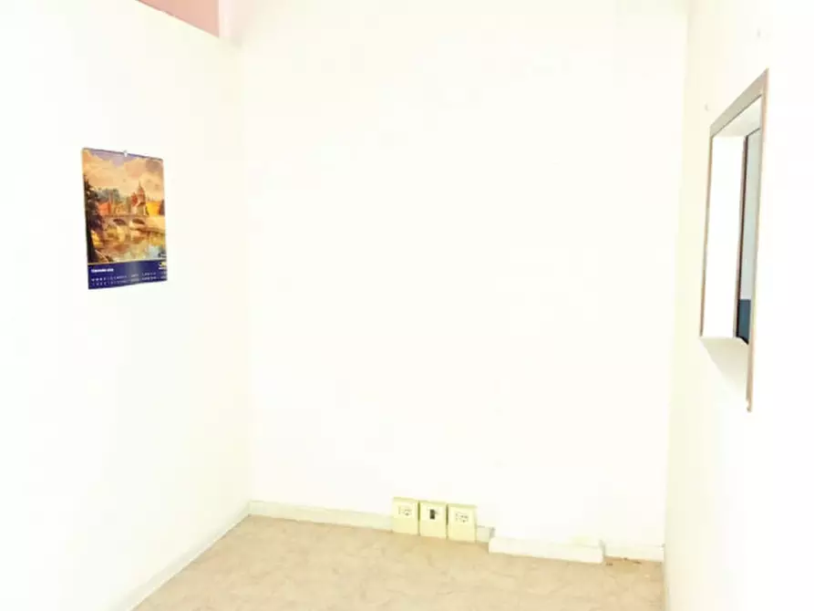 Immagine 14 di Negozio in affitto  in Via Giovanni Conti 9/11 a Palombara Sabina