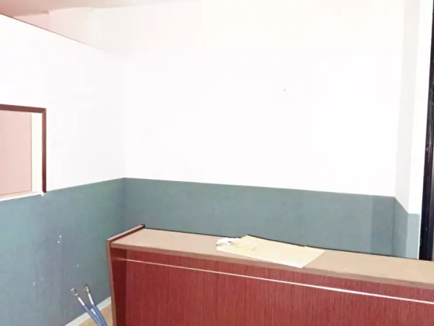 Immagine 15 di Negozio in affitto  in Via Giovanni Conti 9/11 a Palombara Sabina