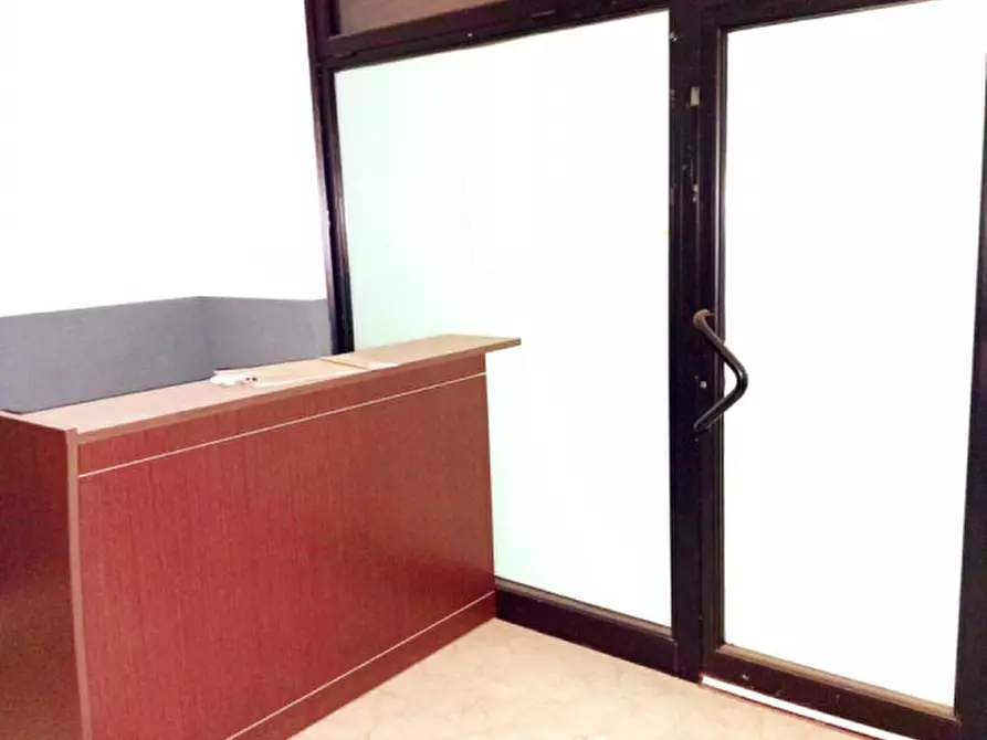 Immagine 16 di Negozio in affitto  in Via Giovanni Conti 9/11 a Palombara Sabina