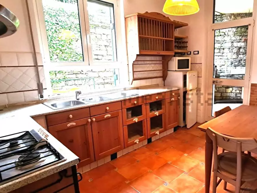 Immagine 6 di Appartamento in vendita  in Via Enrico Figari a Camogli