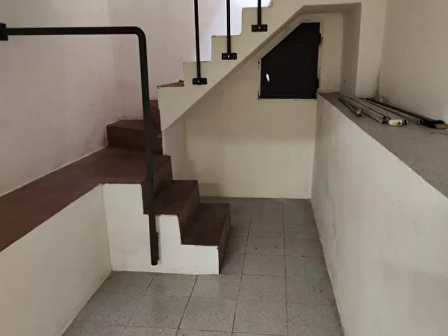 Immagine 5 di Negozio in vendita  a Padova