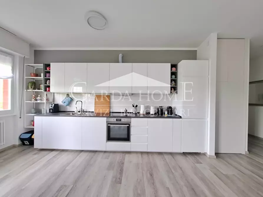 Immagine 5 di Appartamento in affitto  in Lungolago Cesare Battisti a Desenzano Del Garda