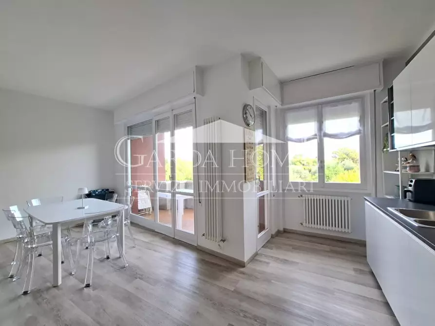 Immagine 7 di Appartamento in affitto  in Lungolago Cesare Battisti a Desenzano Del Garda