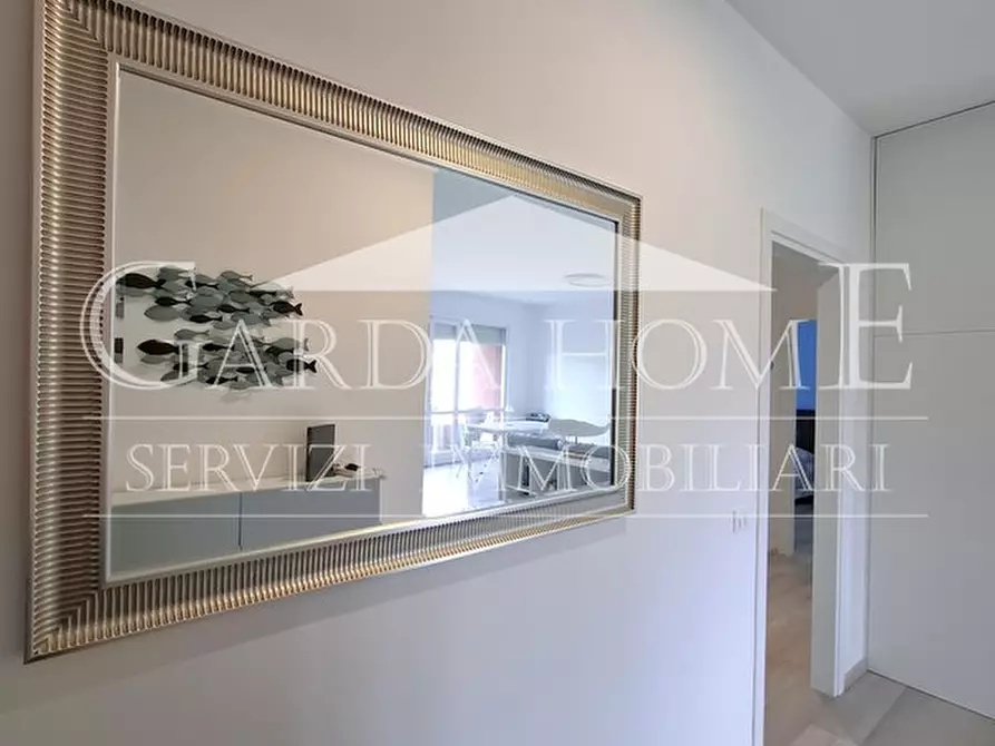 Immagine 12 di Appartamento in affitto  in Lungolago Cesare Battisti a Desenzano Del Garda