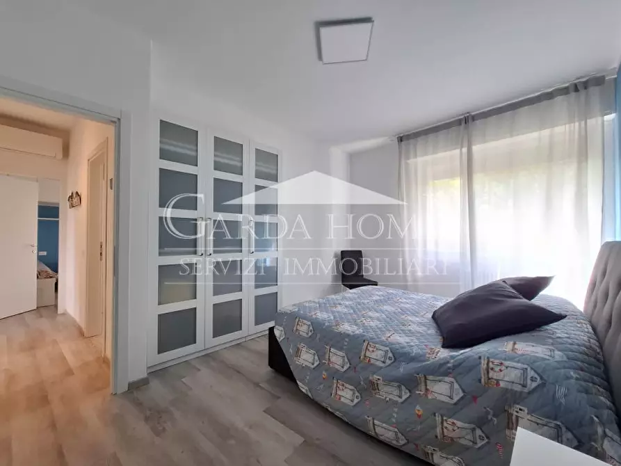 Immagine 17 di Appartamento in affitto  in Lungolago Cesare Battisti a Desenzano Del Garda