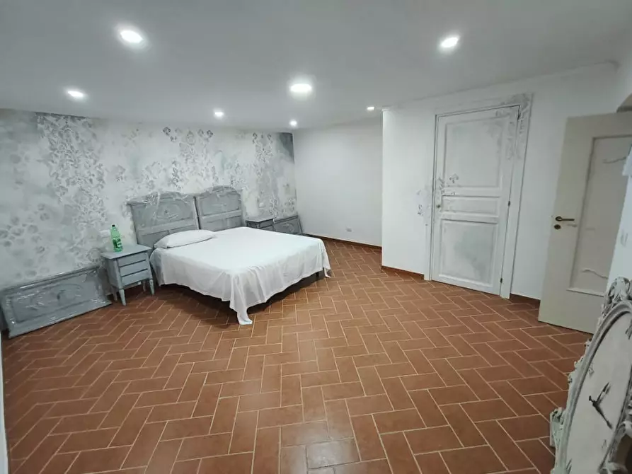 Immagine 11 di Appartamento in affitto  in Vico dei Miracoli 45 a Napoli