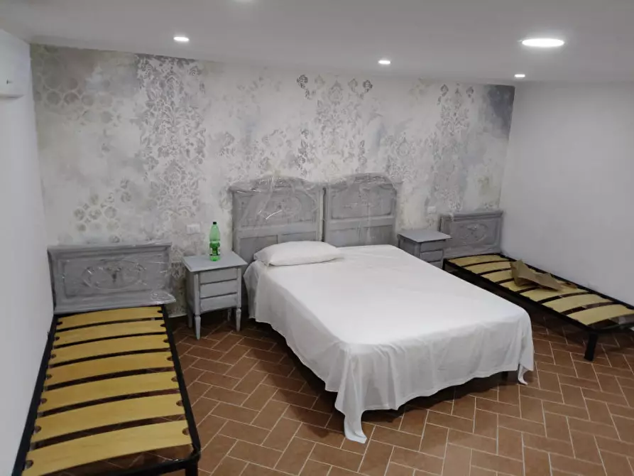 Immagine 16 di Appartamento in affitto  in Vico dei Miracoli 45 a Napoli