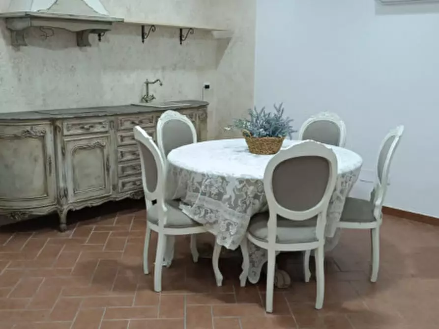 Immagine 22 di Appartamento in affitto  in Vico dei Miracoli 45 a Napoli