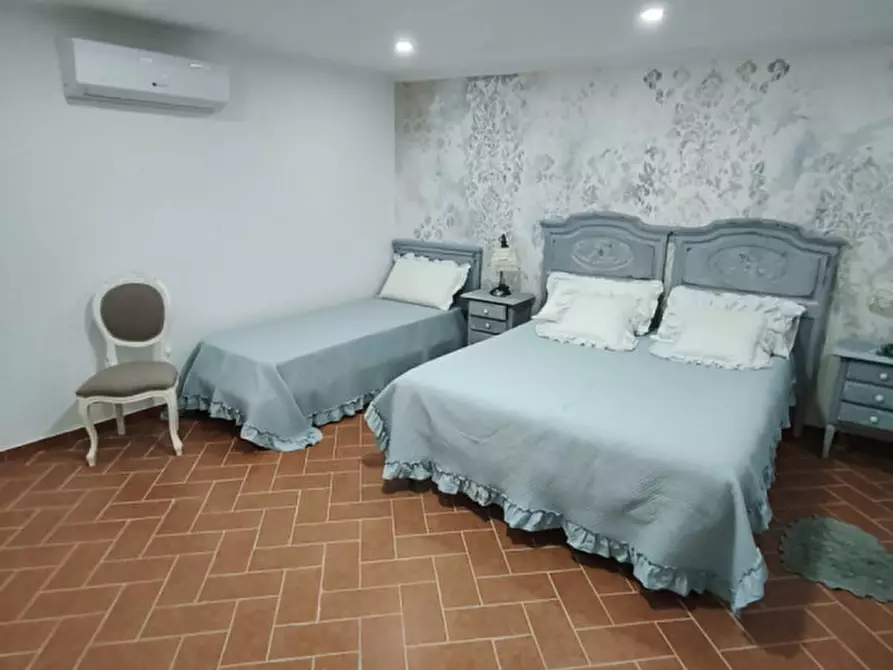 Immagine 24 di Appartamento in affitto  in Vico dei Miracoli 45 a Napoli