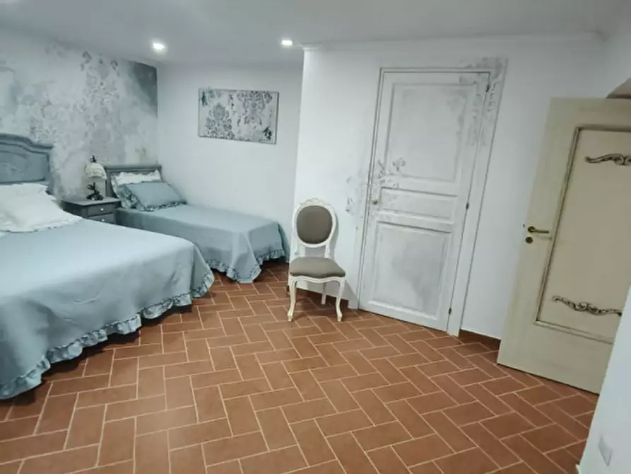 Immagine 26 di Appartamento in affitto  in Vico dei Miracoli 45 a Napoli