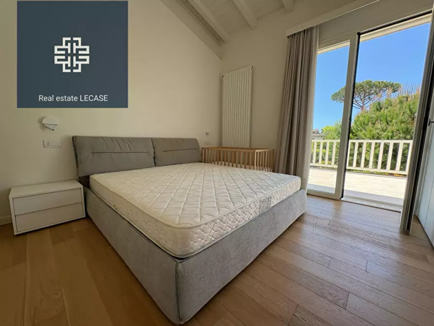 Immagine 4 di Villa in vendita  in Via Versilia a Forte Dei Marmi