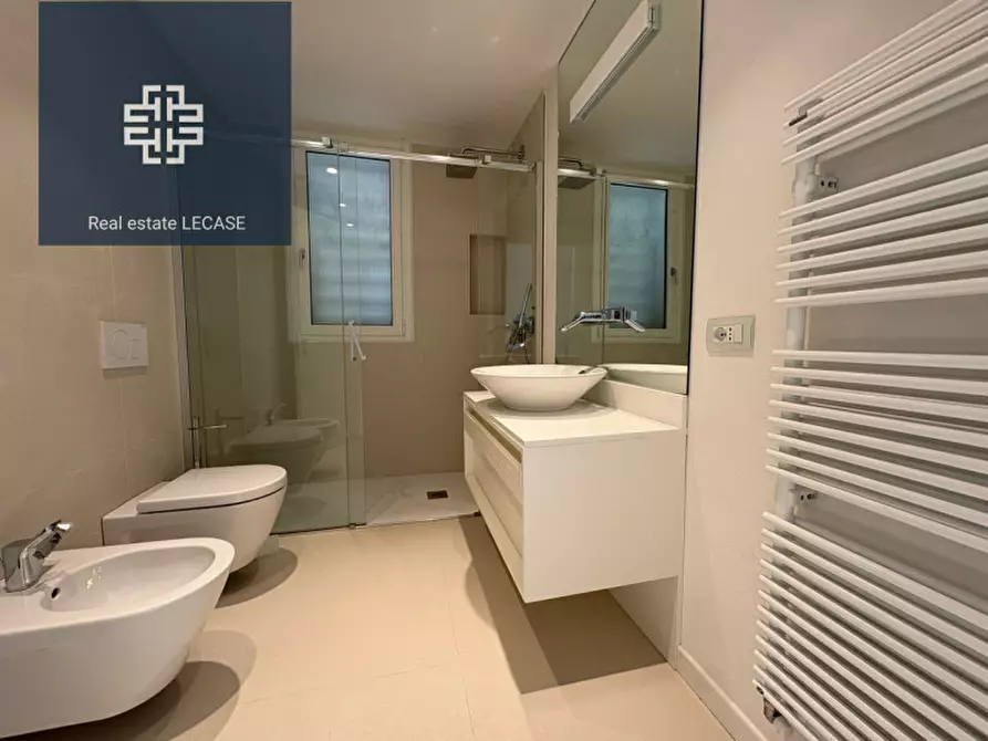 Immagine 8 di Villa in vendita  in Via Versilia a Forte Dei Marmi