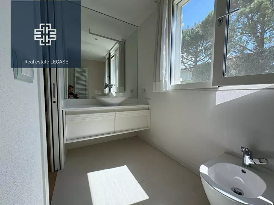 Immagine 16 di Villa in vendita  in Via Versilia a Forte Dei Marmi