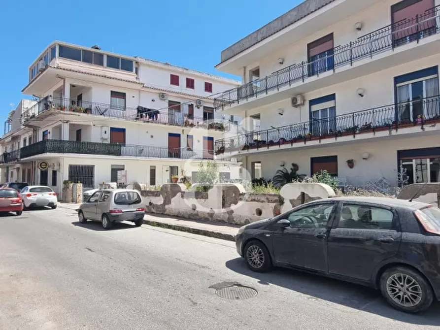 Immagine 19 di Appartamento in vendita  in Corso Palermo; Contrada Piana a Furnari