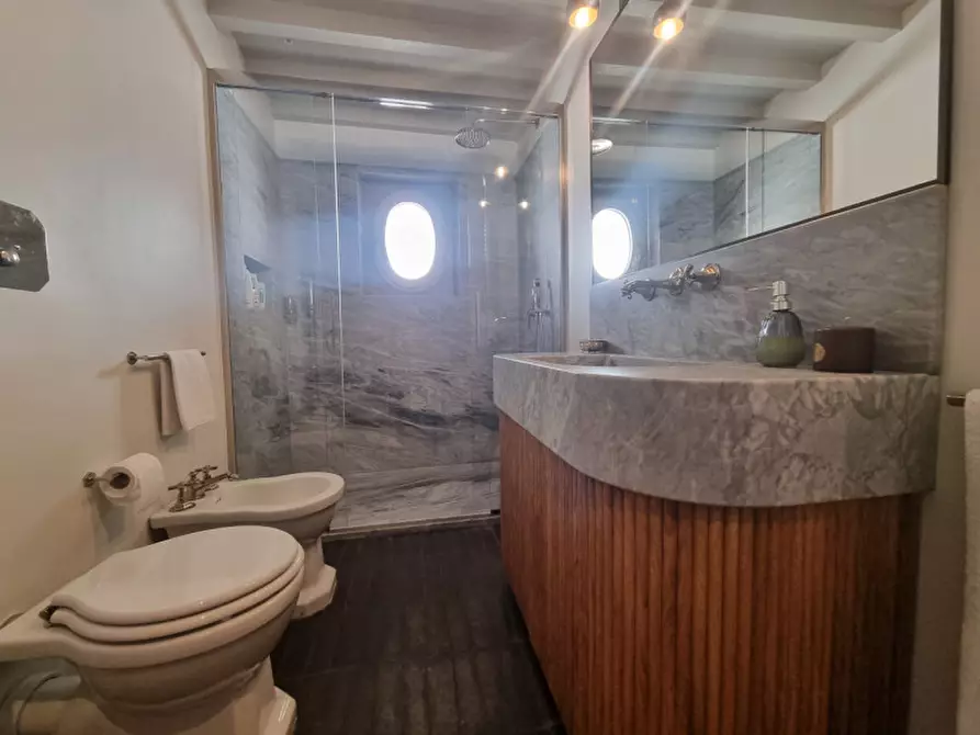 Immagine 9 di Appartamento in affitto  in VIA DELLE PINZOCHERE a Firenze