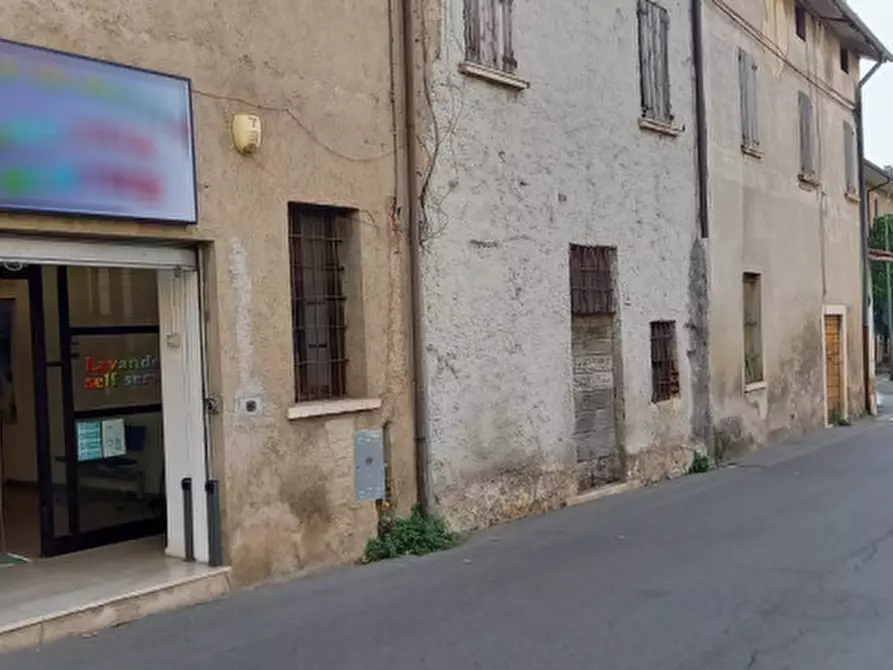 Immagine 2 di Negozio in vendita  in via trento a Nuvolento