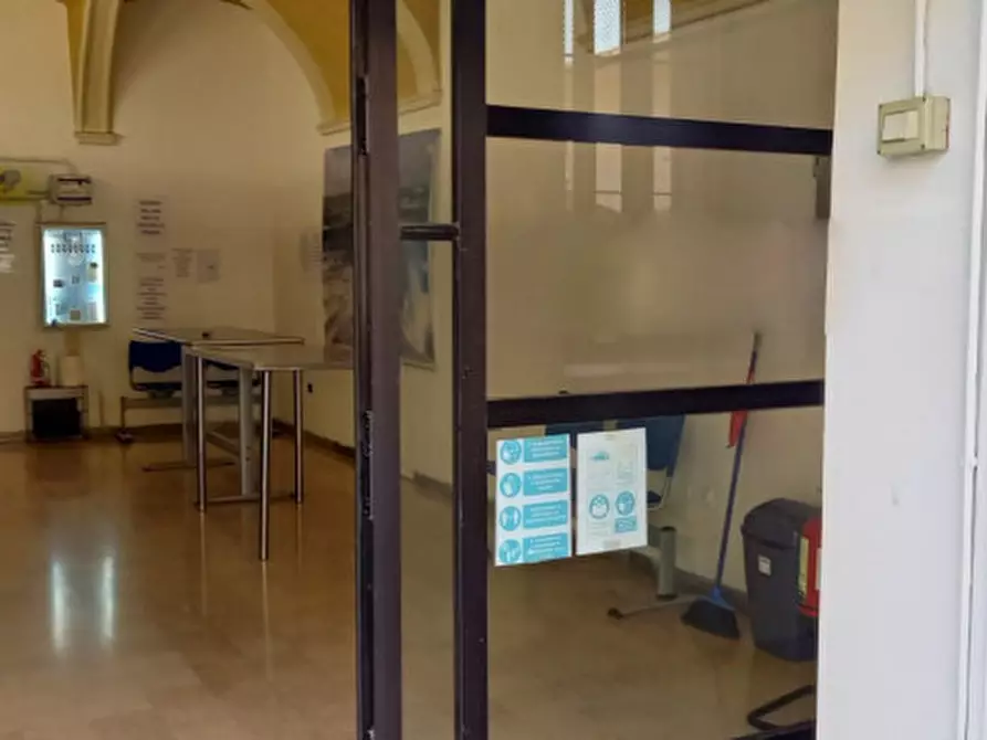 Immagine 3 di Negozio in vendita  in via trento a Nuvolento