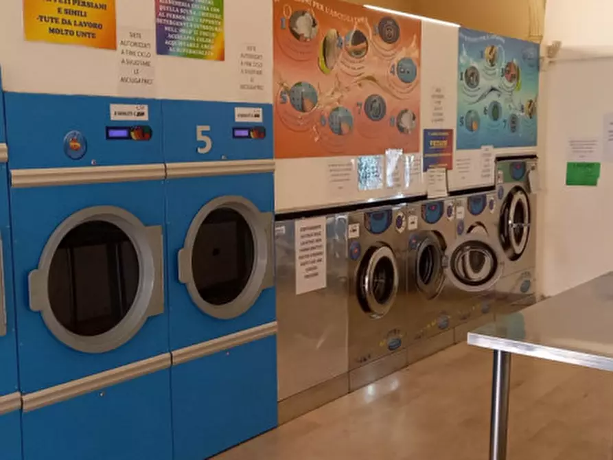 Immagine 5 di Negozio in vendita  in via trento a Nuvolento