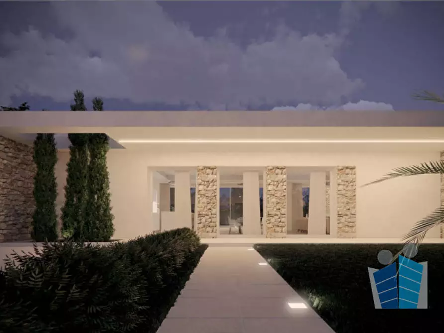 Immagine 5 di Terreno in vendita  in Via Rapolla a Lecce