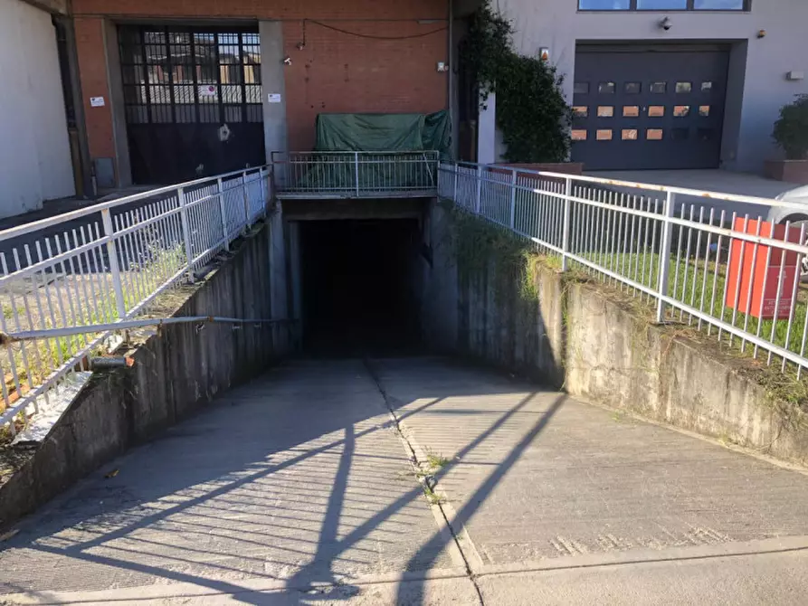 Immagine 2 di Magazzino in affitto  in Via Chambery 119 a Torino