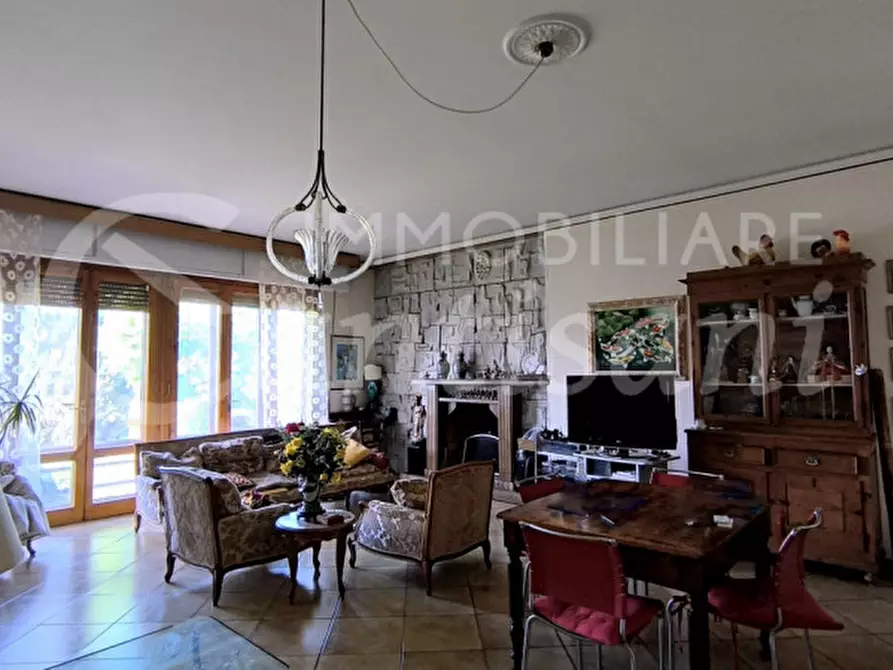 Immagine 3 di Villa in vendita  in Via Alessandro Volta a Montelupo Fiorentino