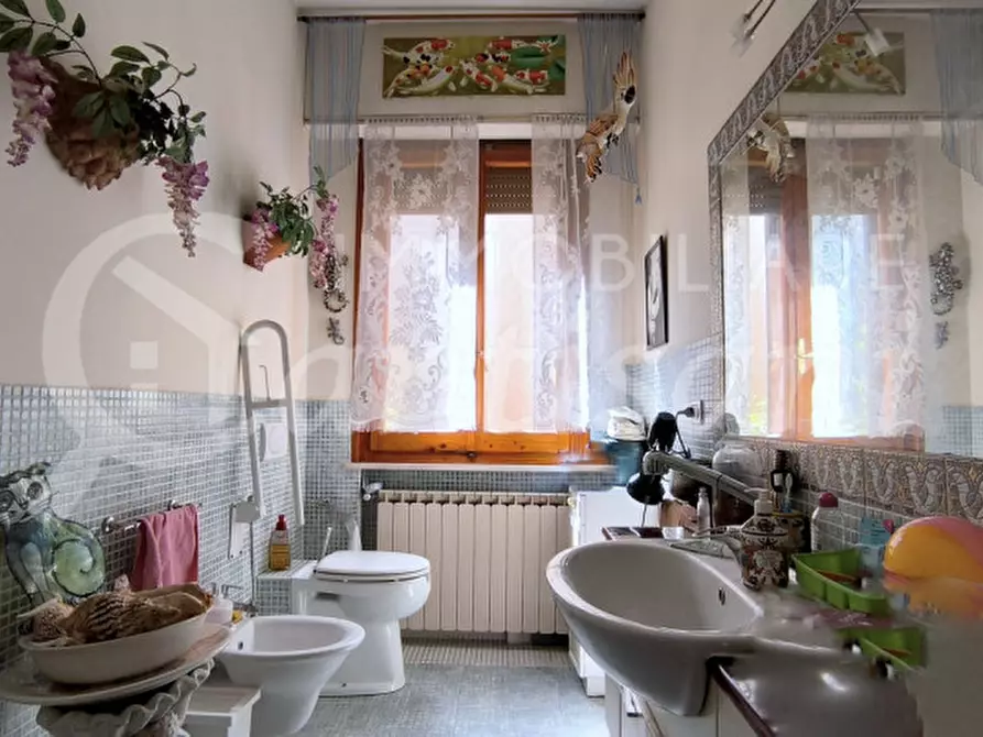 Immagine 8 di Villa in vendita  in Via Alessandro Volta a Montelupo Fiorentino