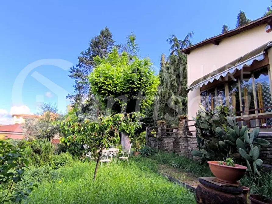 Immagine 36 di Villa in vendita  in Via Alessandro Volta a Montelupo Fiorentino