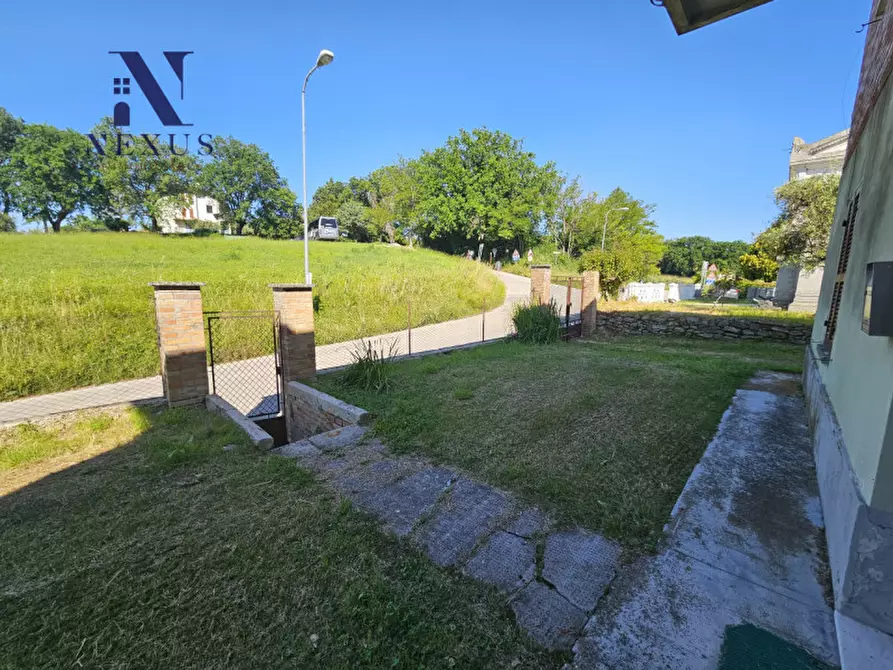 Immagine 15 di Casa indipendente in vendita  a Cartoceto