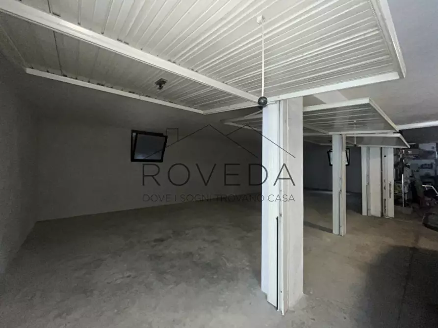 Immagine 2 di Garage in vendita  in Via Roma a Casier