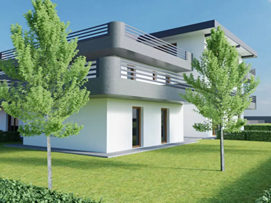 Immagine 1 di Terreno in vendita  in Via Altino a Udine