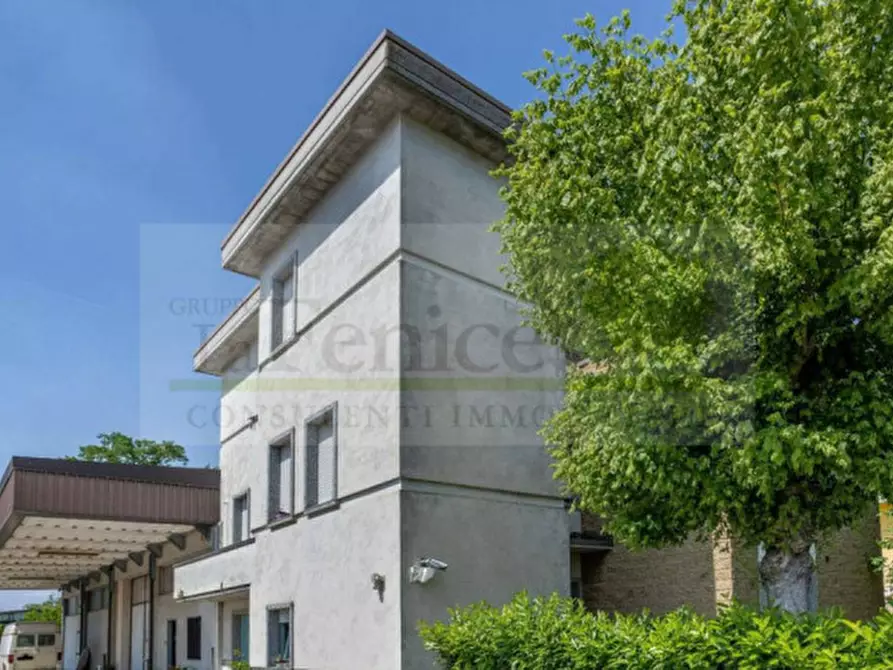 Immagine 2 di Villa in vendita  in via austria a Castel Goffredo