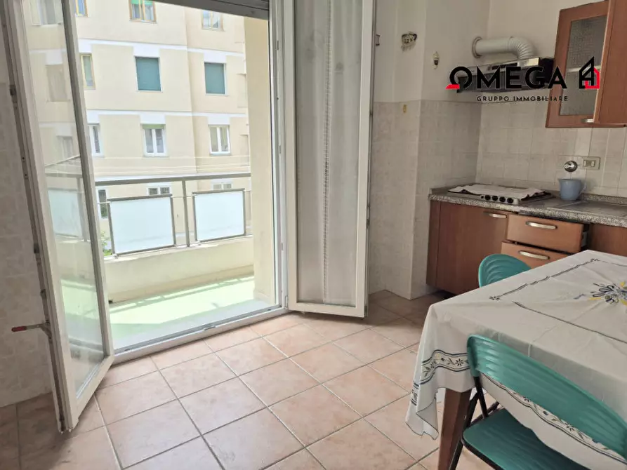 Immagine 11 di Appartamento in vendita  in Via delle Settefontane 49 a Trieste