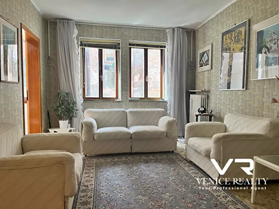 Immagine 1 di Appartamento in vendita  in san vio a Venezia