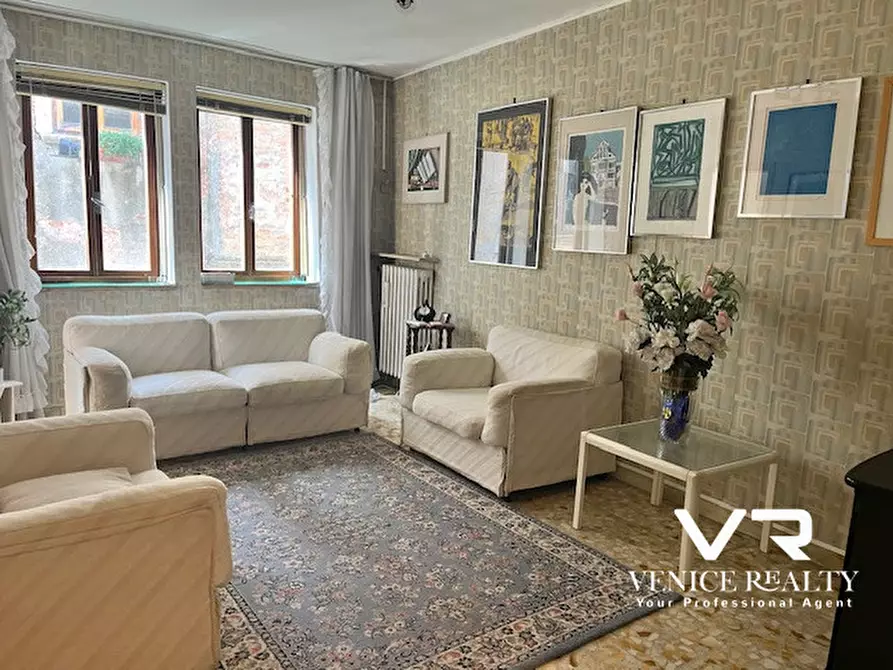 Immagine 2 di Appartamento in vendita  in san vio a Venezia