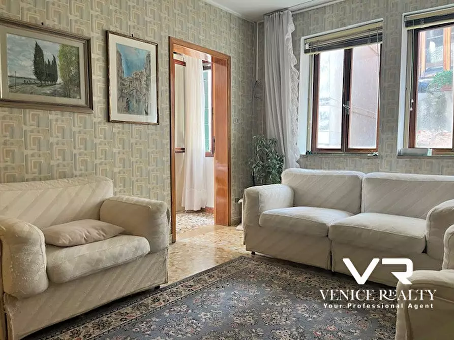 Immagine 5 di Appartamento in vendita  in san vio a Venezia