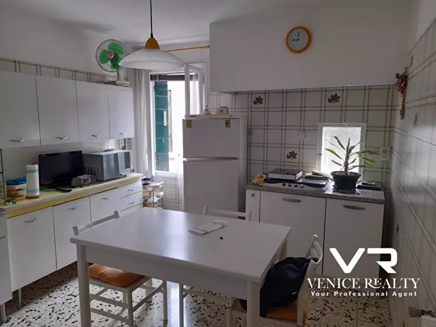 Immagine 8 di Appartamento in vendita  in san vio a Venezia