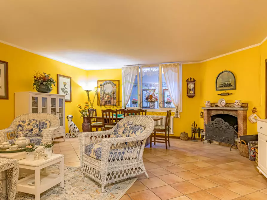 Immagine 36 di Villa in vendita  a Montorfano