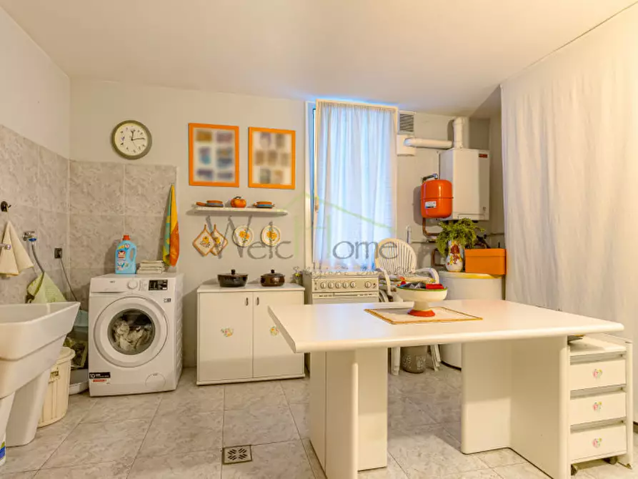 Immagine 42 di Villa in vendita  a Montorfano