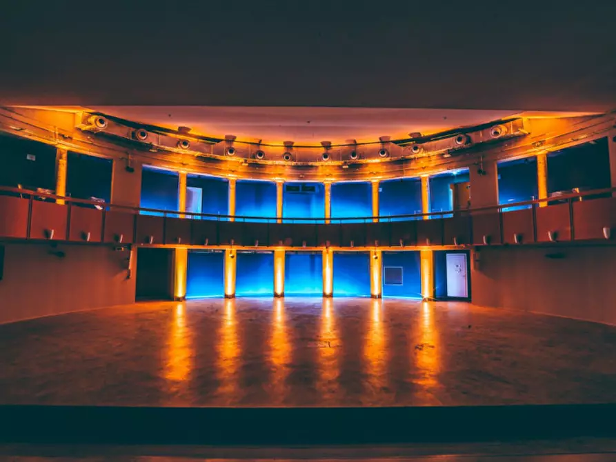 Immagine 2 di Attività commerciale in vendita  in VIA DEI SERRAGLI a Firenze