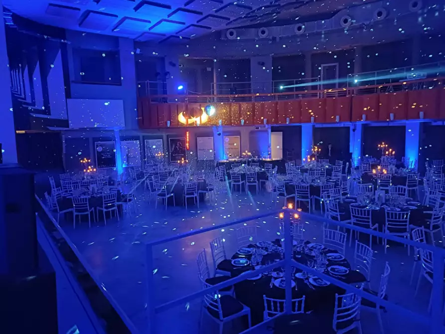 Immagine 3 di Attività commerciale in vendita  in VIA DEI SERRAGLI a Firenze