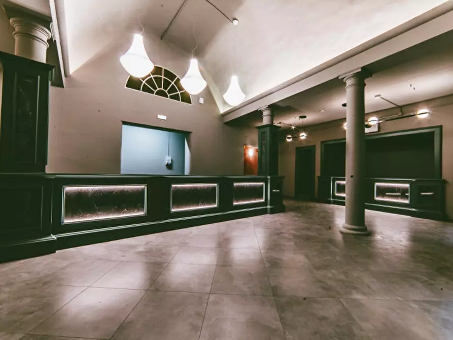 Immagine 4 di Attività commerciale in vendita  in VIA DEI SERRAGLI a Firenze